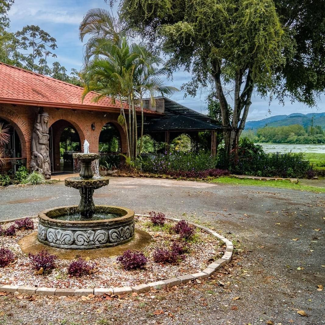 Hotel Boutique Casona Del Cafetal And Lakeside Restaurant Cachí المظهر الخارجي الصورة
